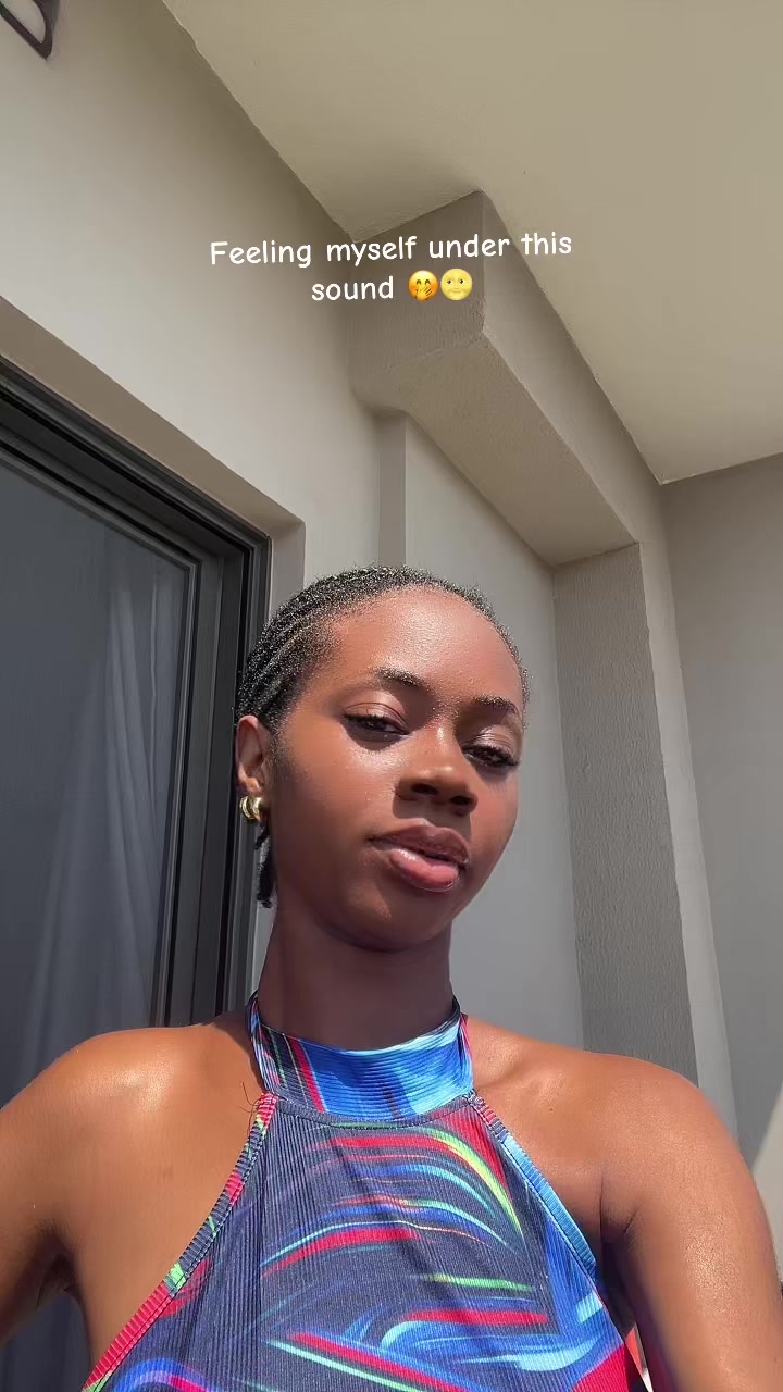 @Zellie🎀🤍🛍️