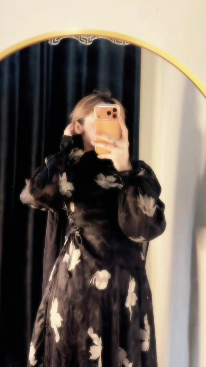 @🧚♀️آیت🧚♀️