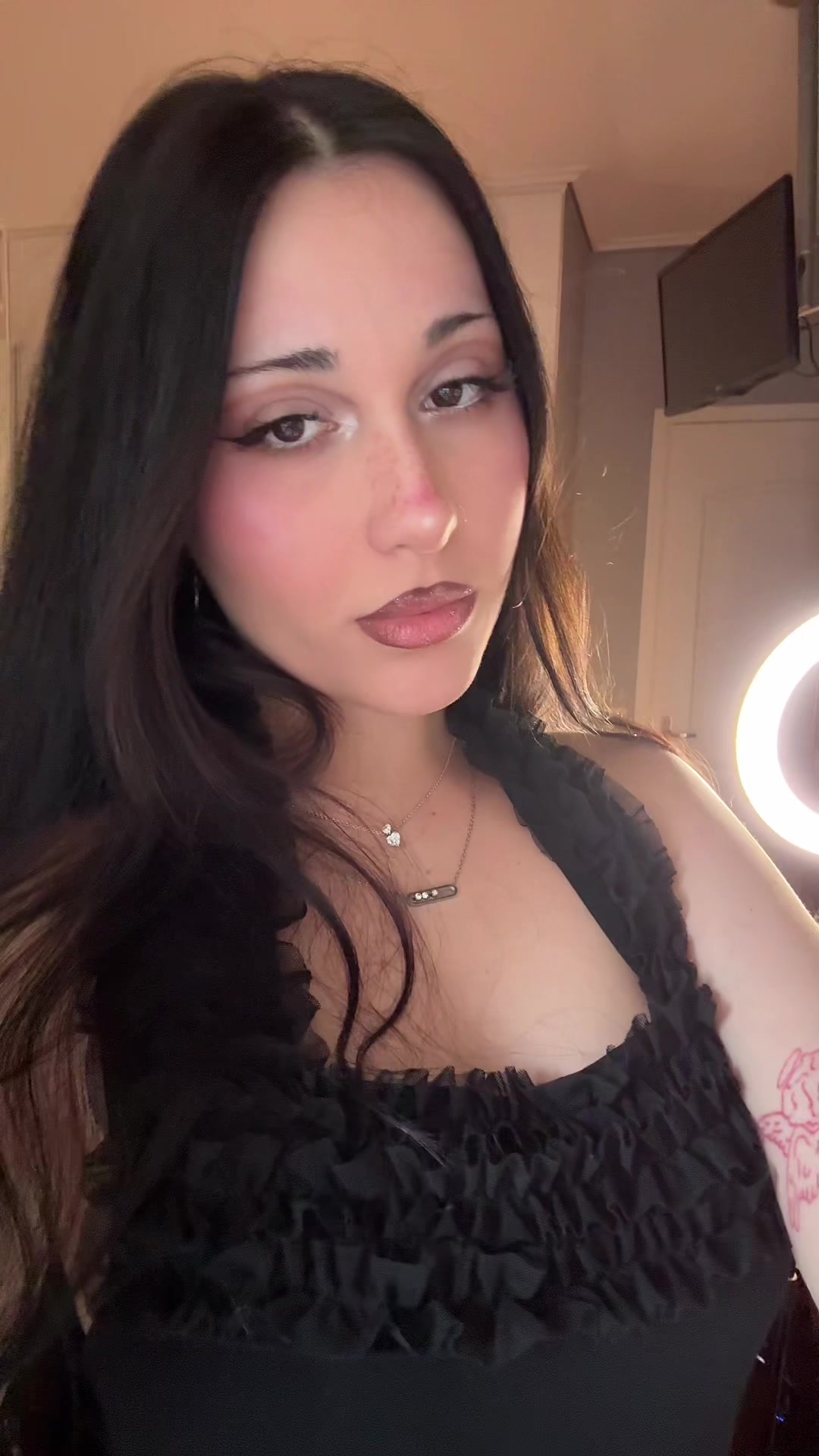 @velvet