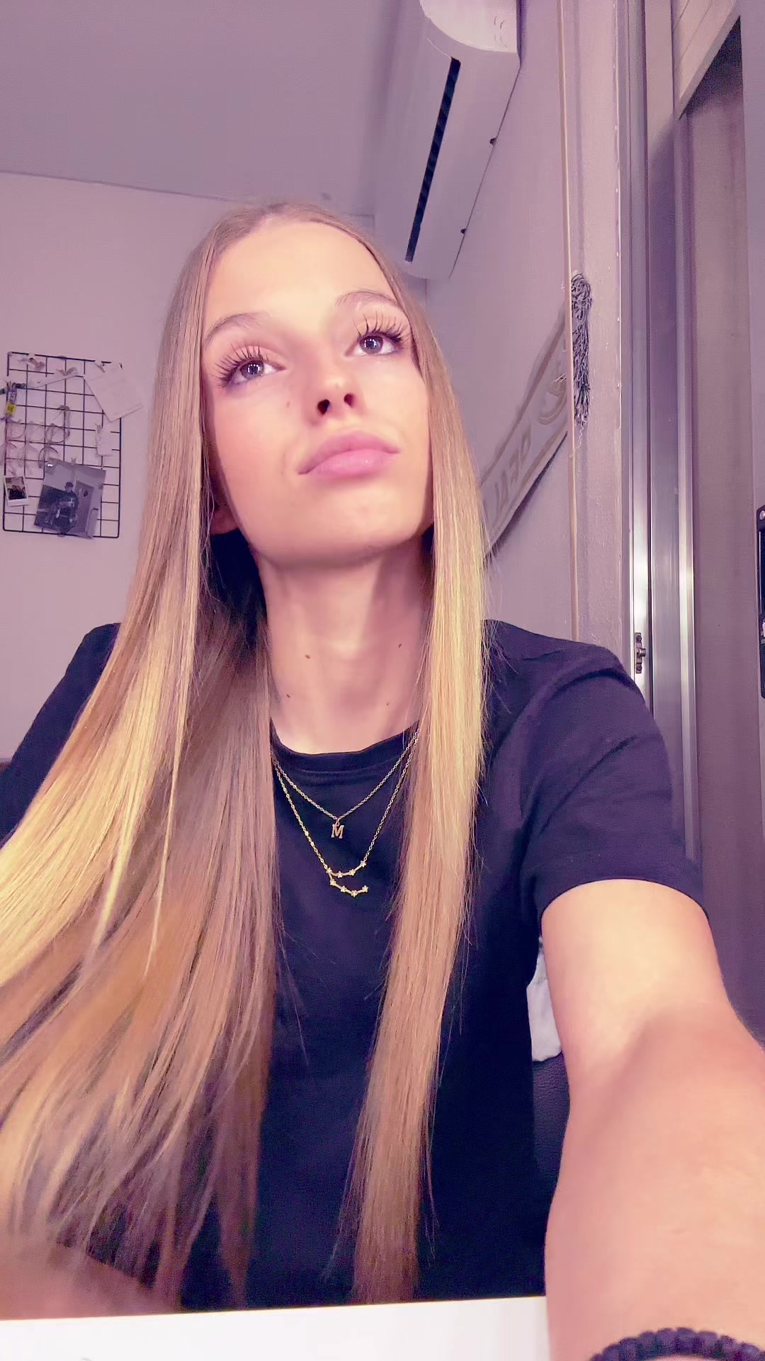 @𝖆𝖑𝖊🦂