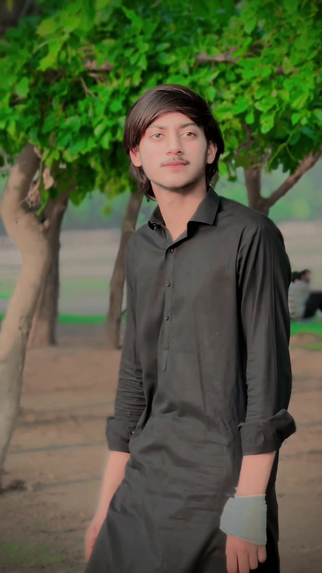 @⚡اویس بادشاہ 👑