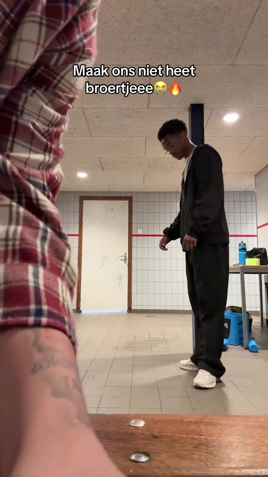 @MÉNIO