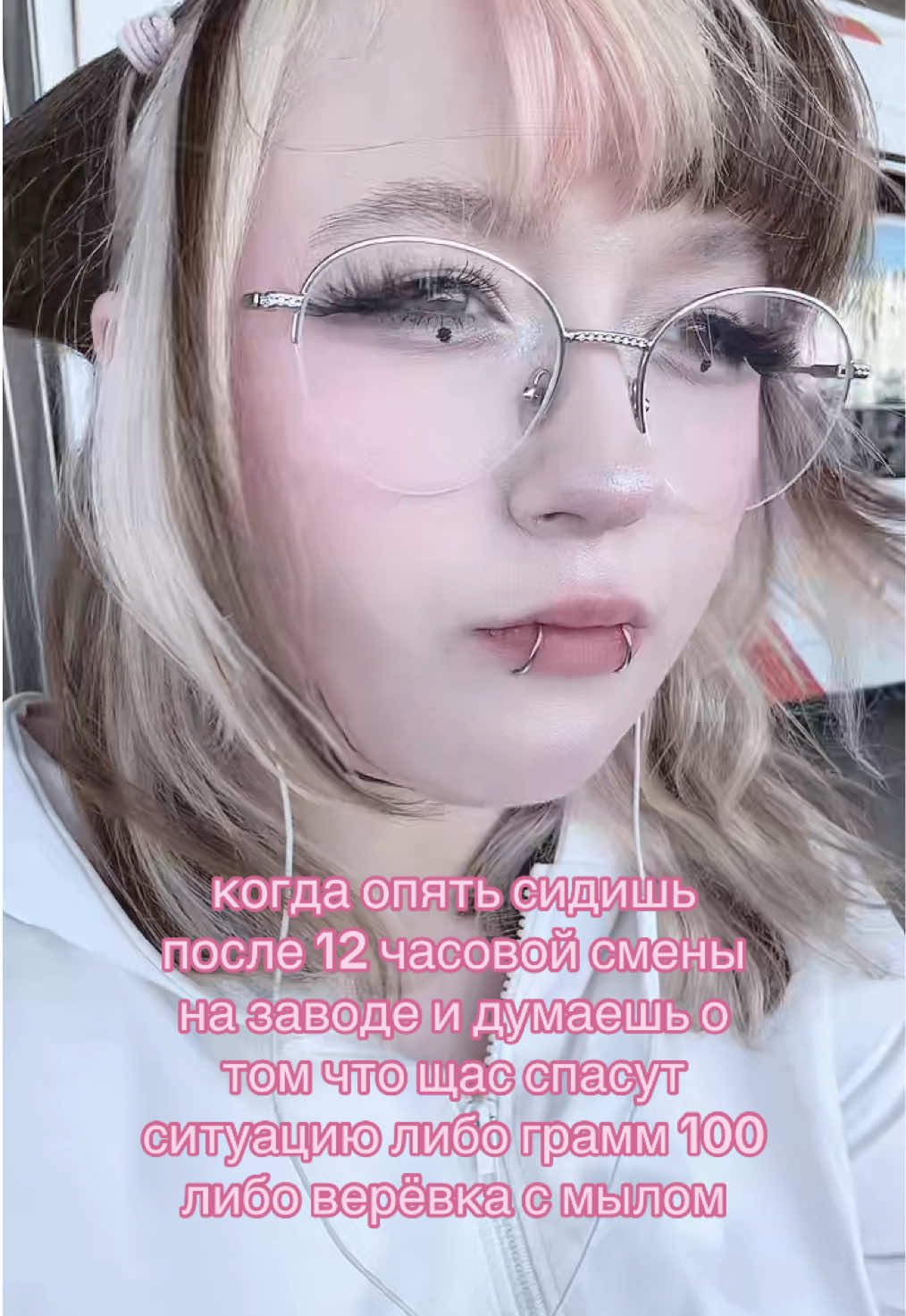 @safrora_