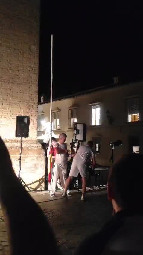 @José Llorente