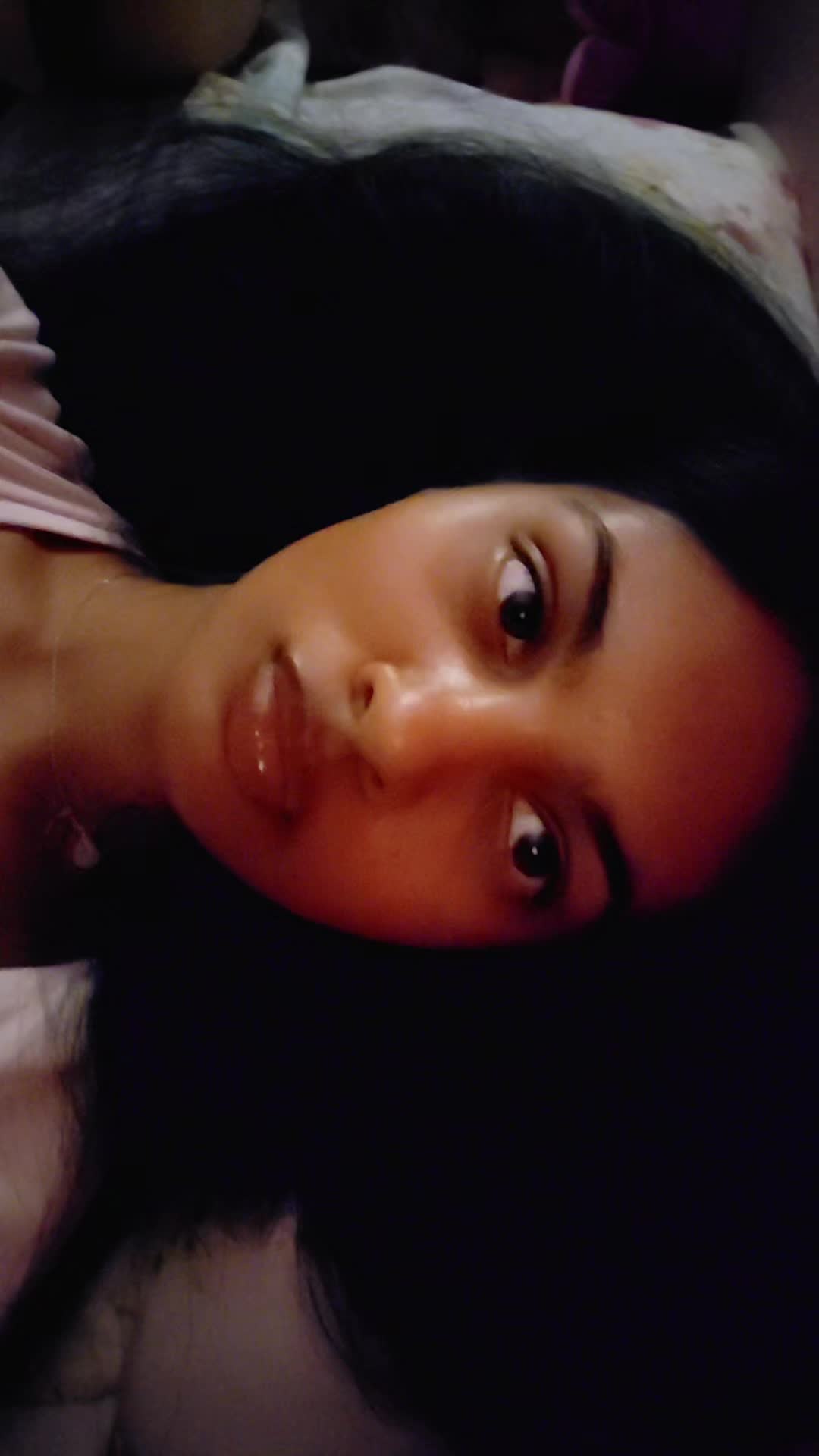 @official.nend0_buttchin