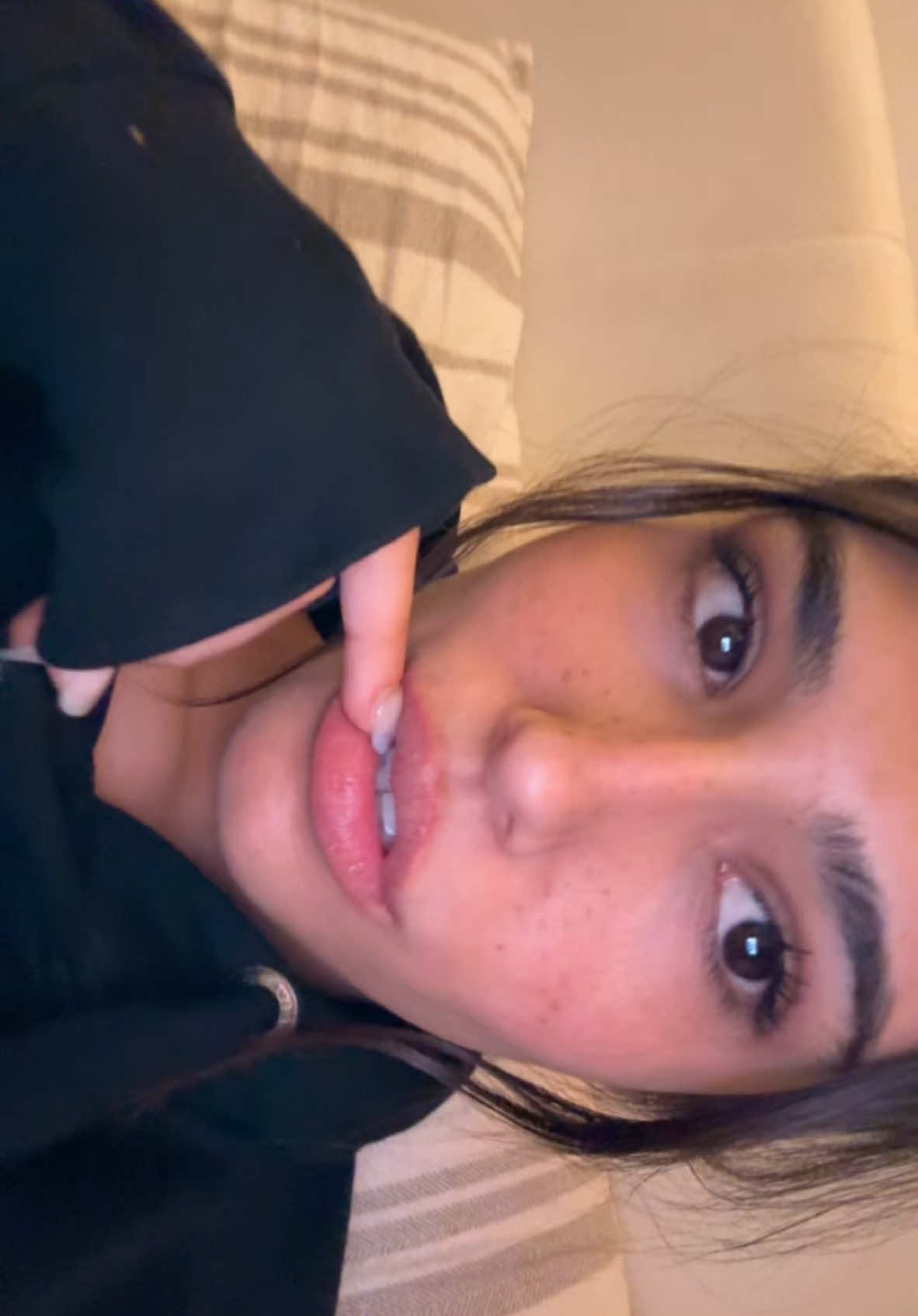 @V_L