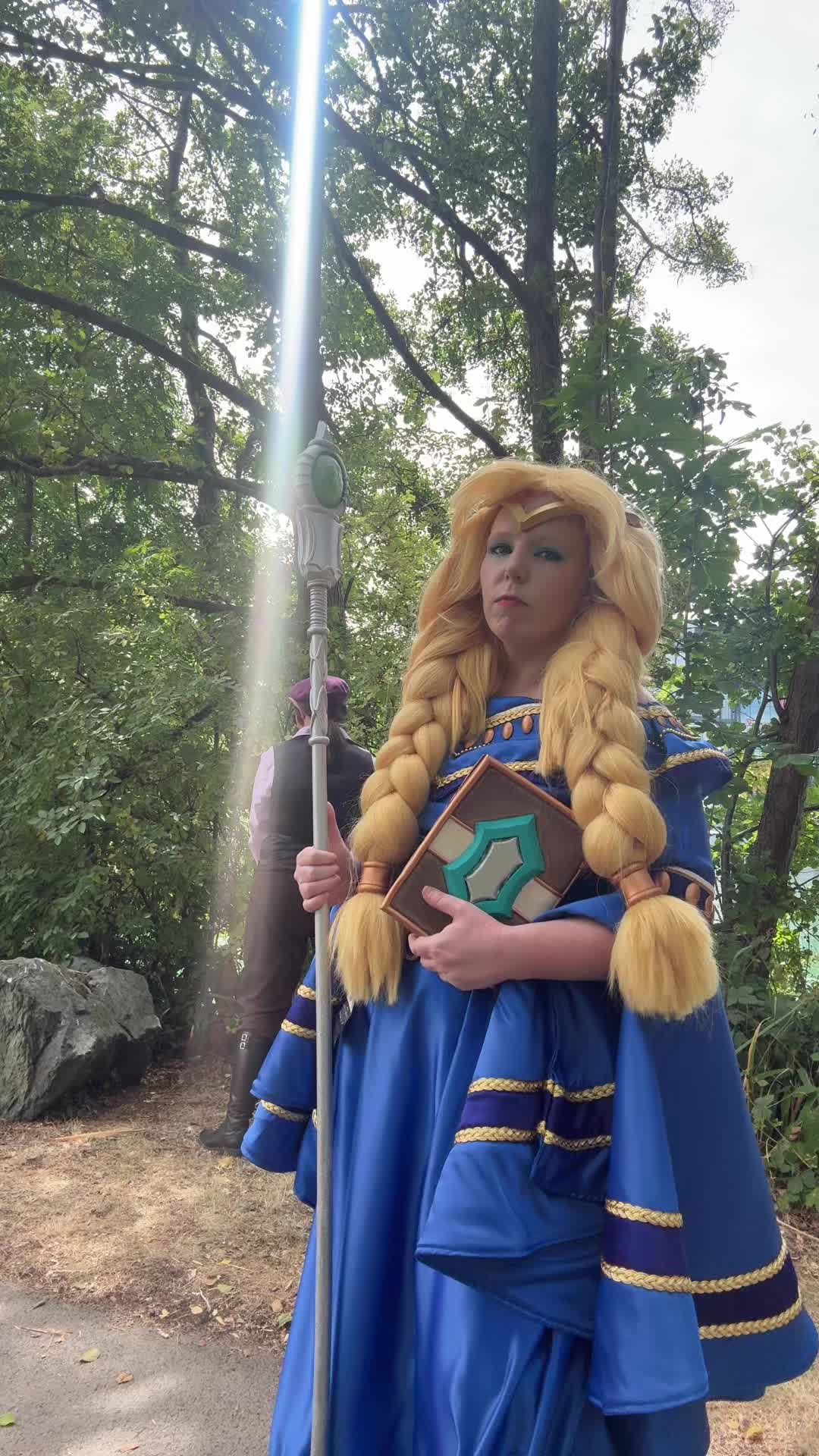 @CosplayerEggg