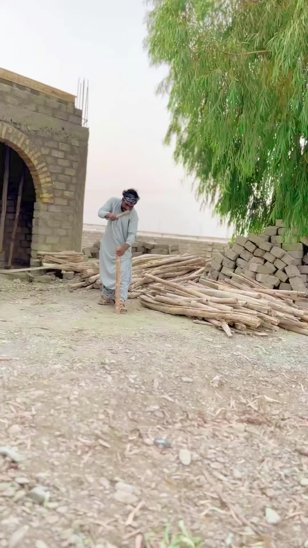 @Majid__Essa