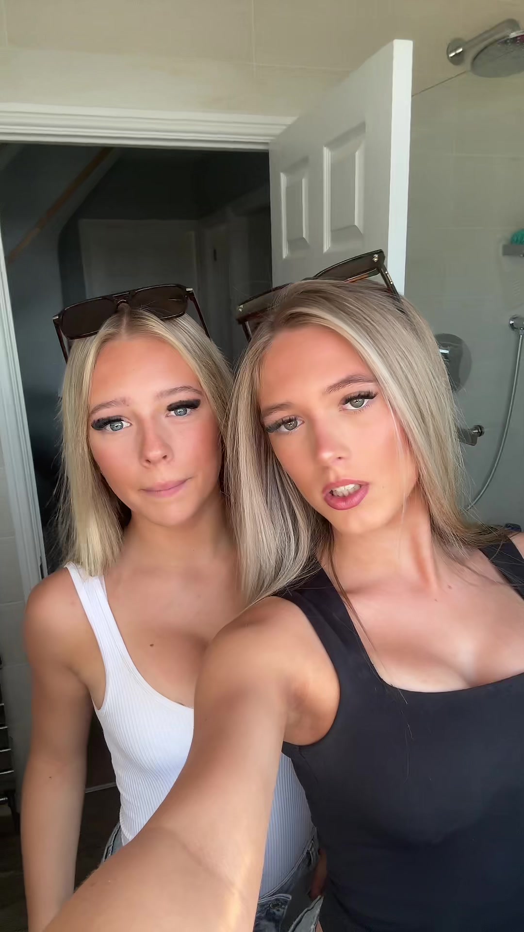 @𝐜𝐡𝐥𝐨𝐞 ⚡️💖