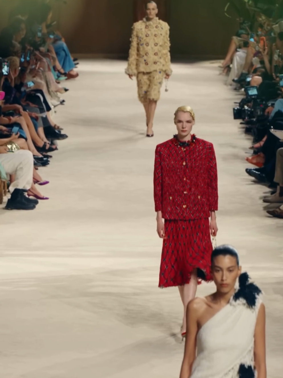 @modelsrunway