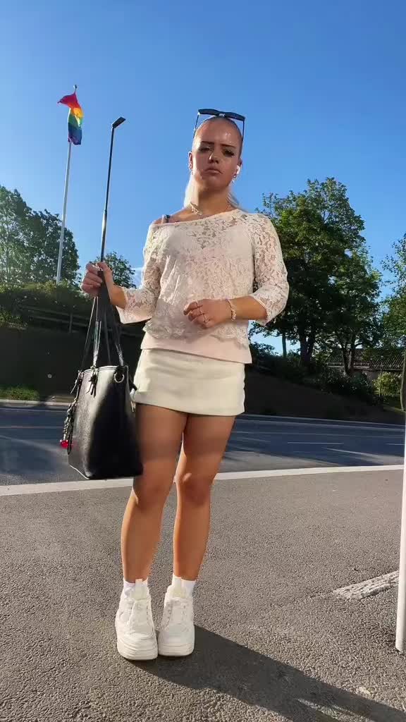 @𝓐𝓵𝓿𝓪 𝓼𝓪𝓵𝓸𝓶𝓮