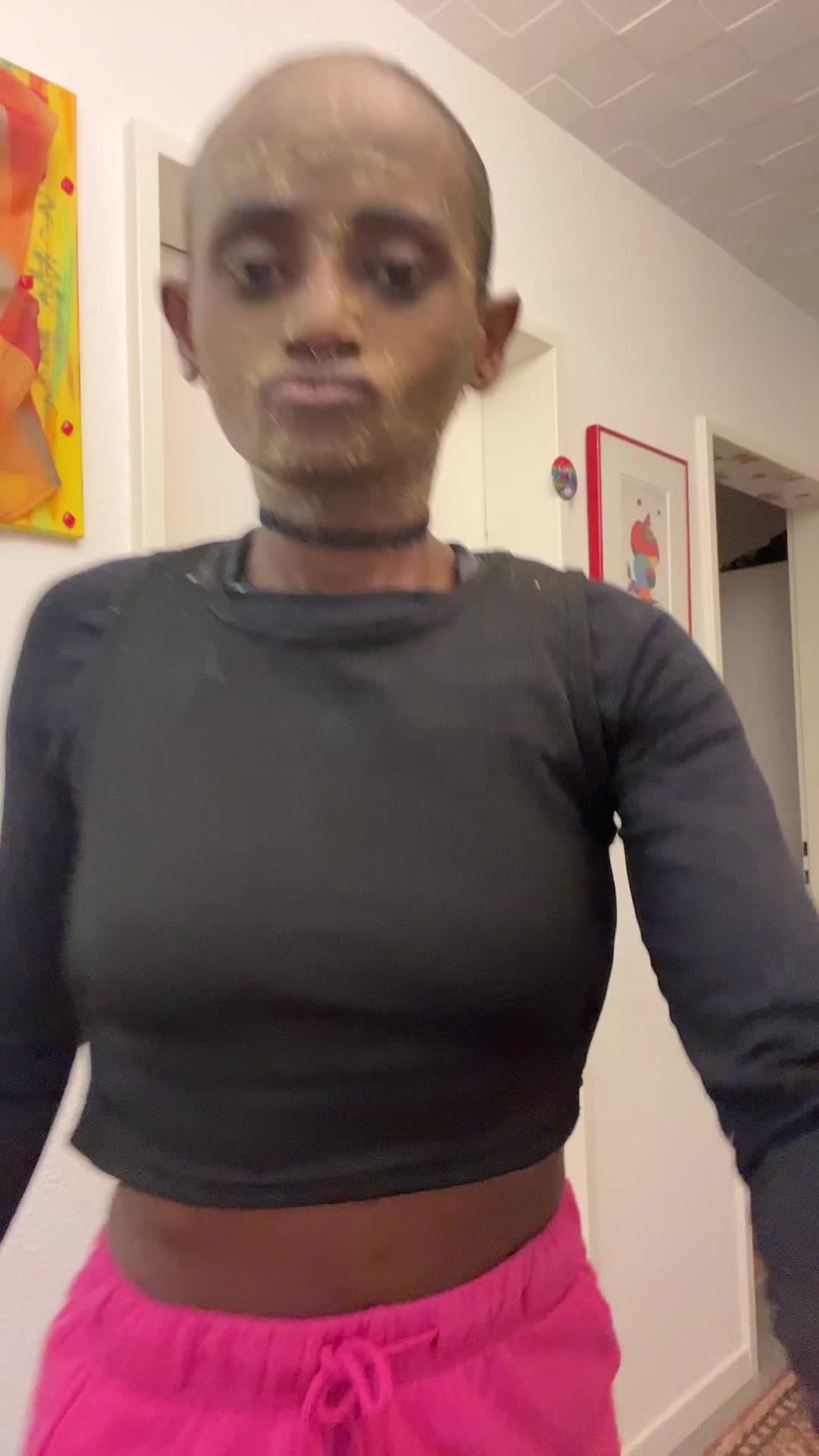 @MissQaxwo