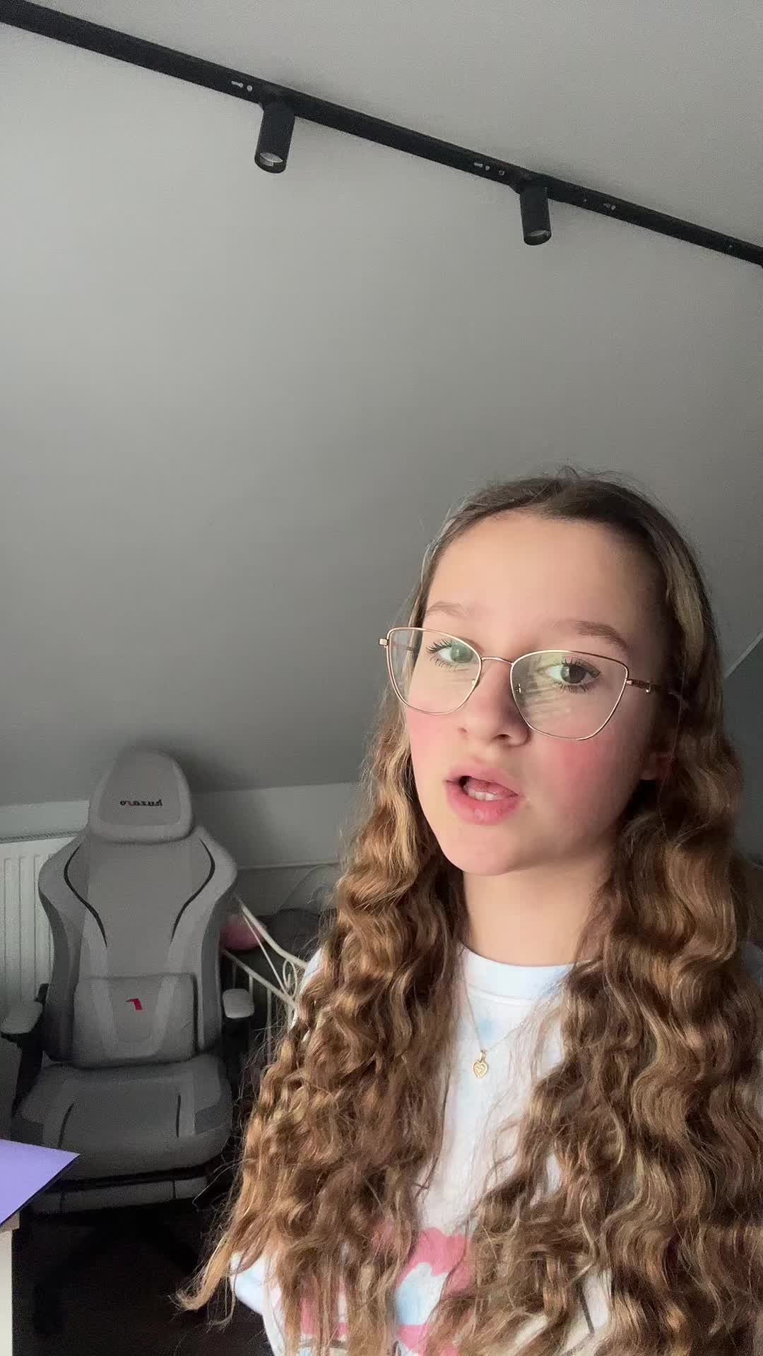 @𝚆𝚒𝚔𝚒𝚒👩🚒❤