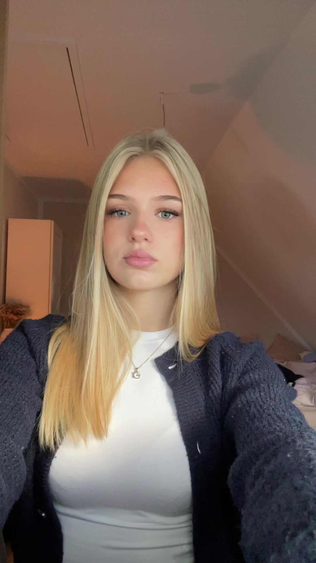 @Lara
