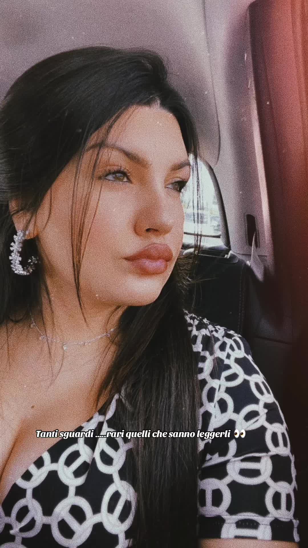@Saracsm