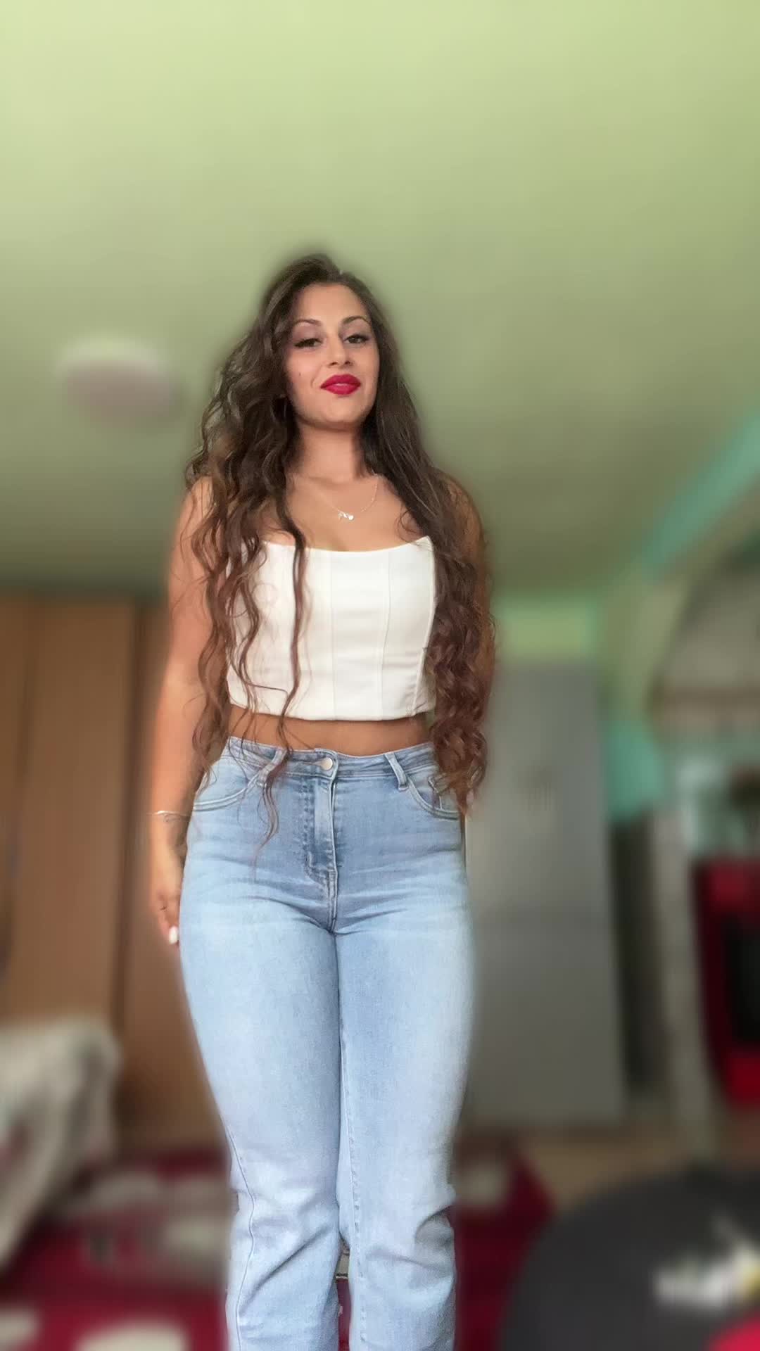 @Ionela_nella