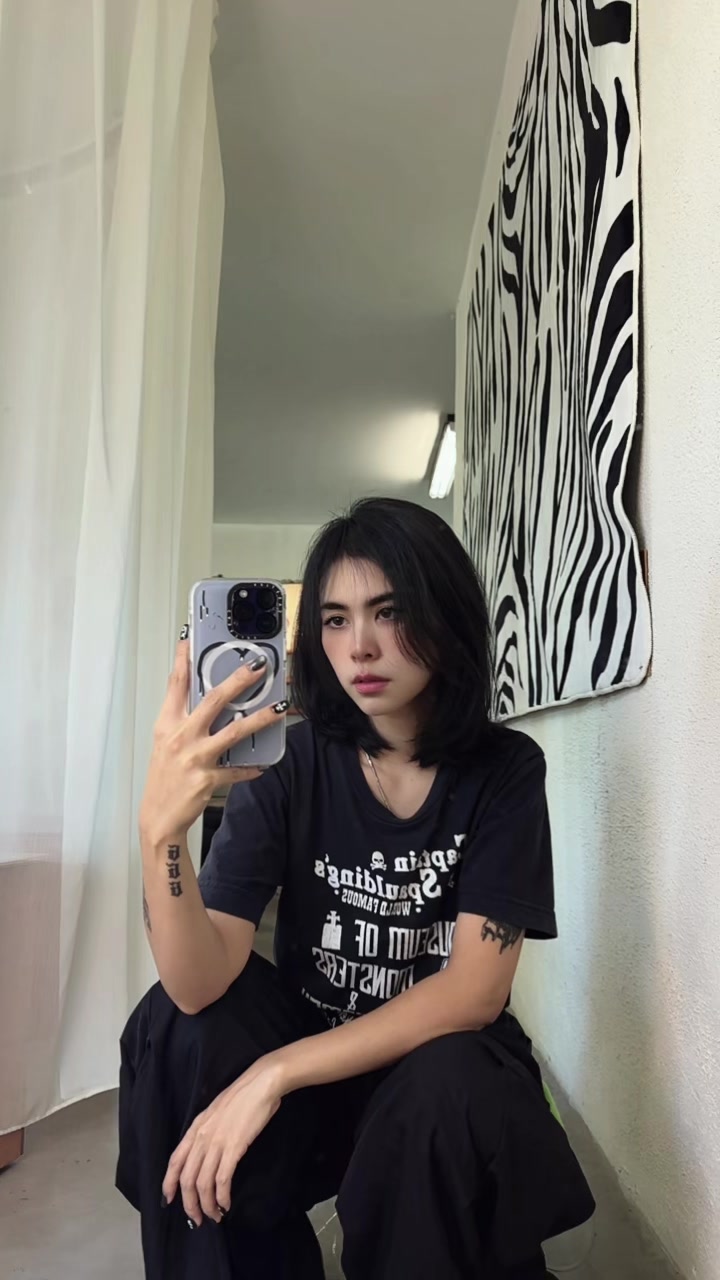 @ออยล์ที่ชอบงอนแฟนอะ 🖤