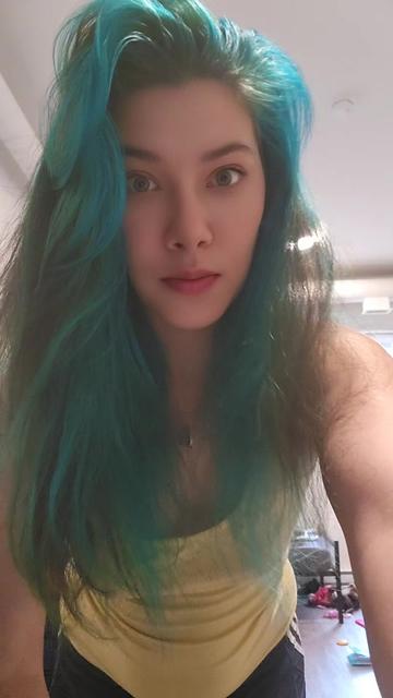 @Thegirlwiththecursemark