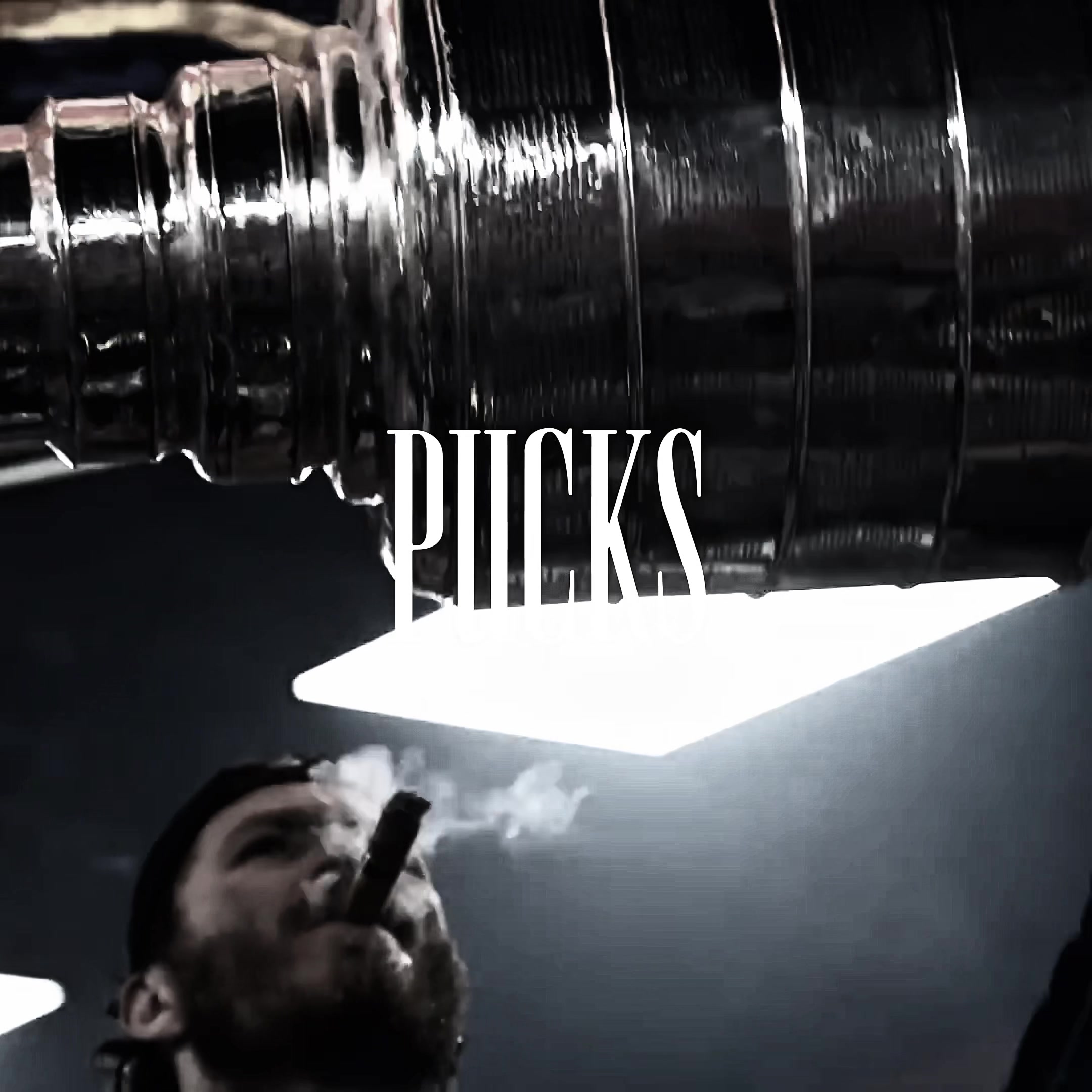 @pucks