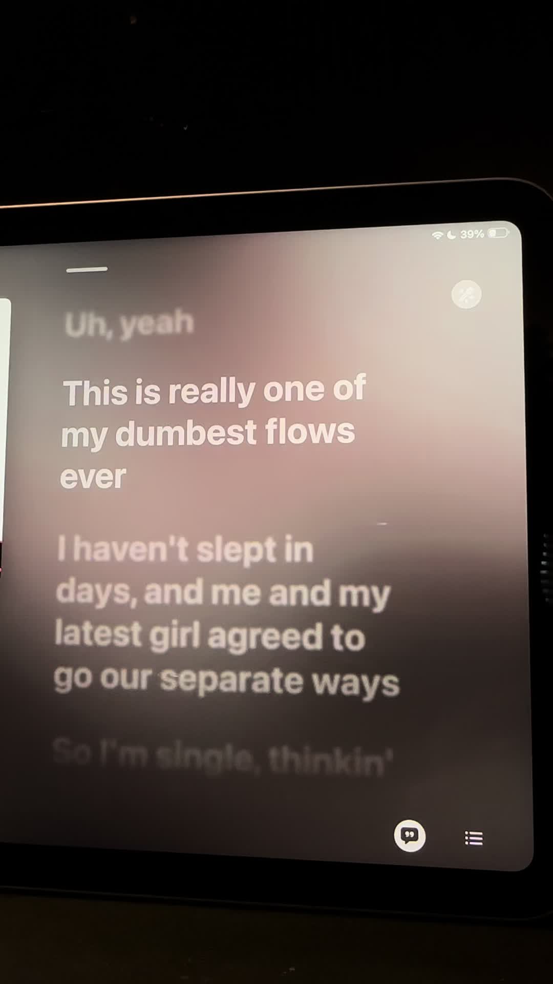 @🎧🩶