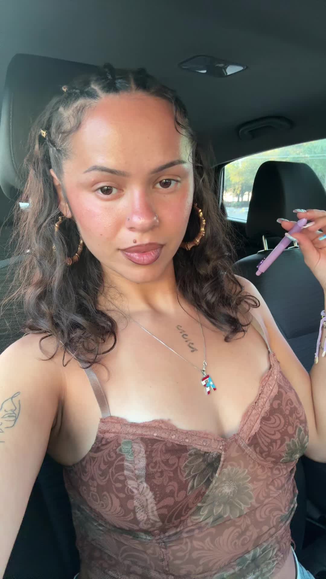@Divina