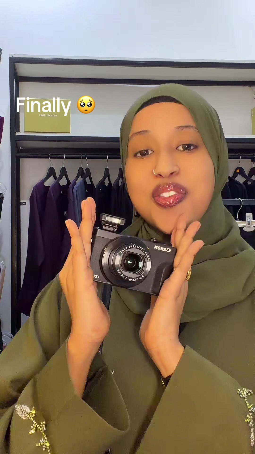 @Mushtaaq Huute👸🦋