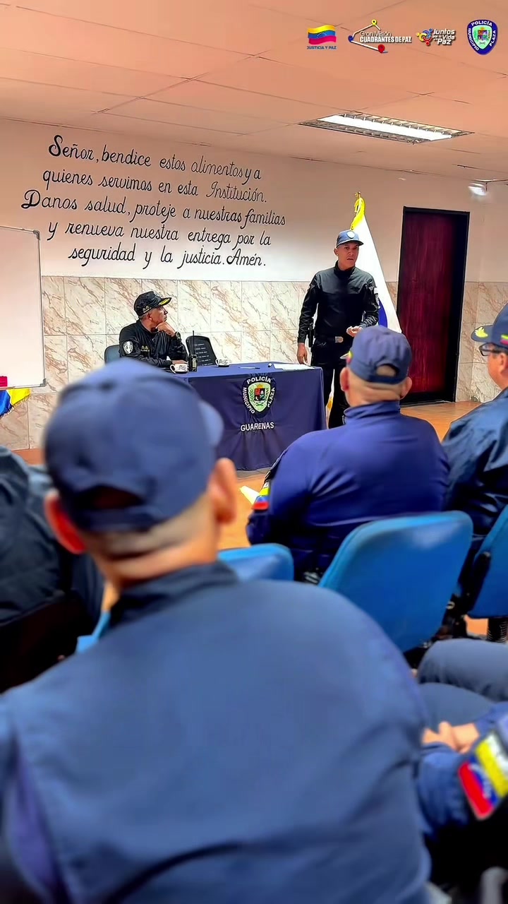 @Policía Municipio Plaza