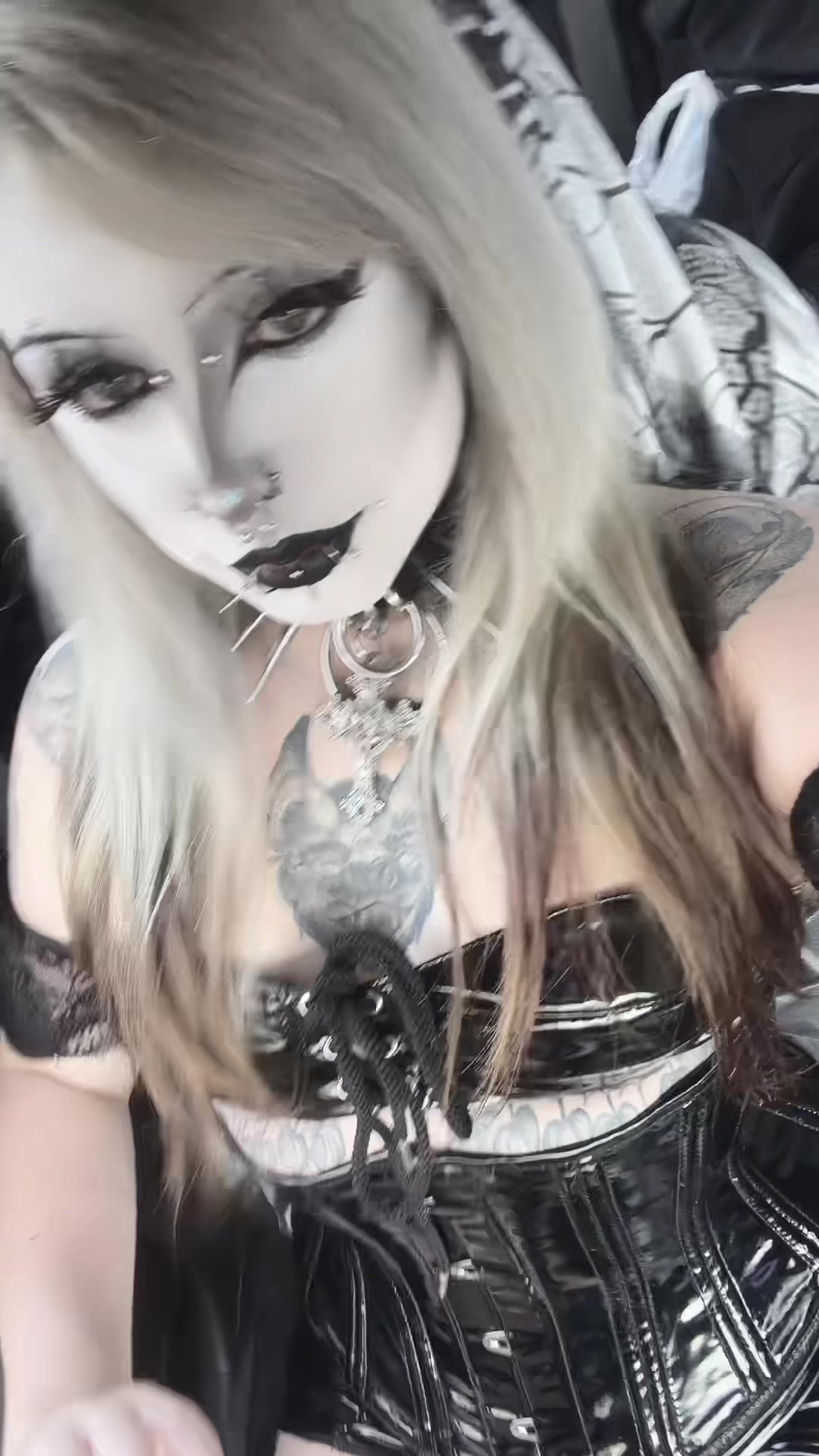 @𝔗𝔯𝔦𝔫𝔦𝔱𝔶 &real;𝔞𝔦𝔫𝔢