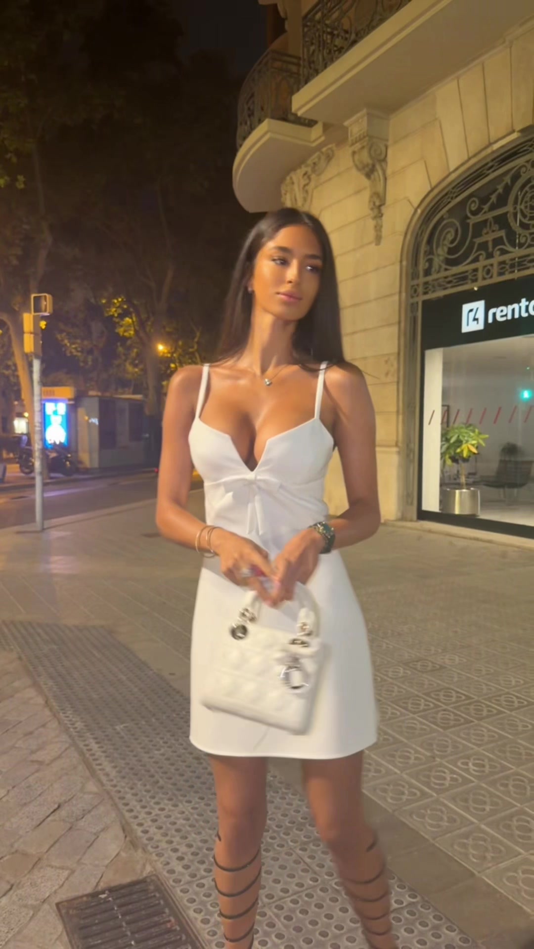 @Djina