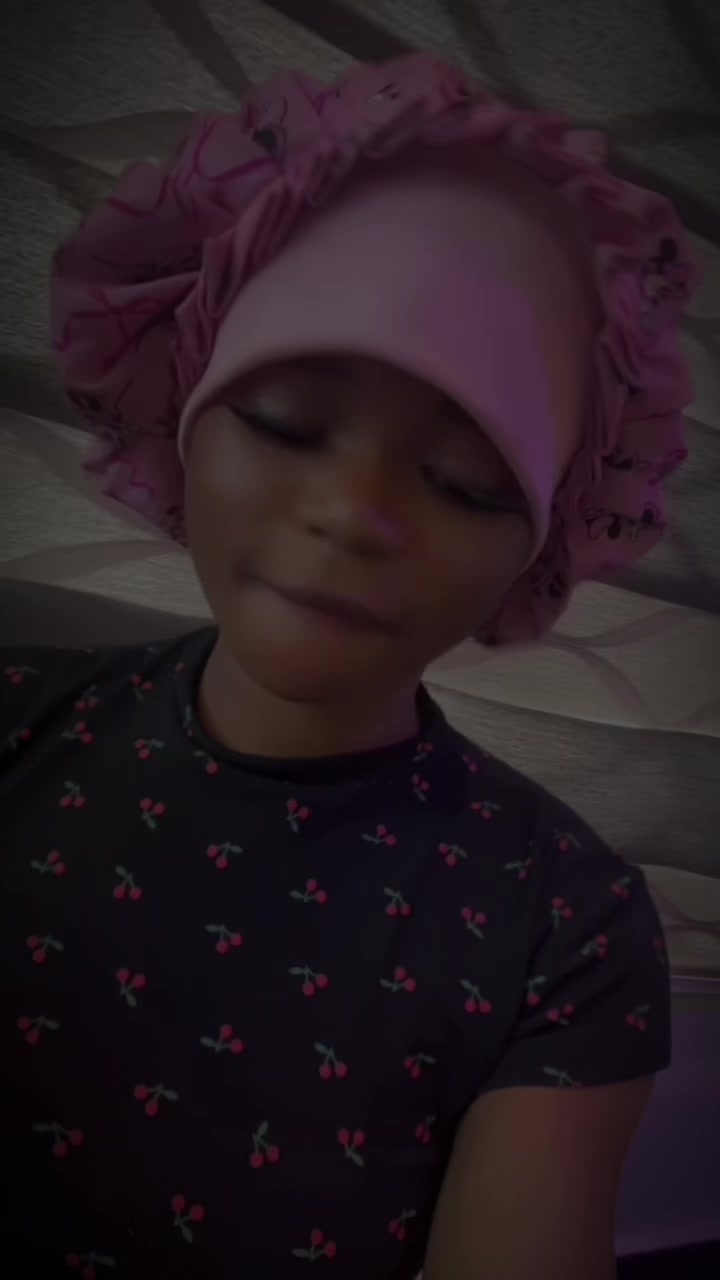 @ADESEWA🫢💕
