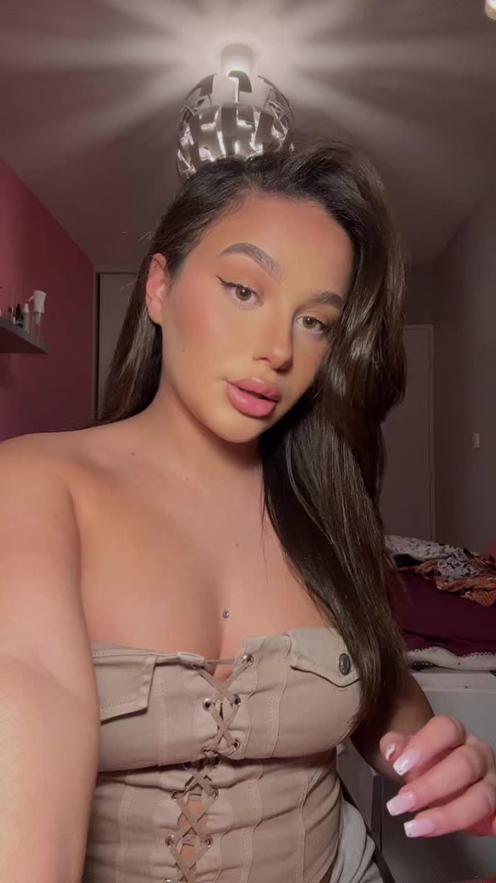 @Curly Babe ✨