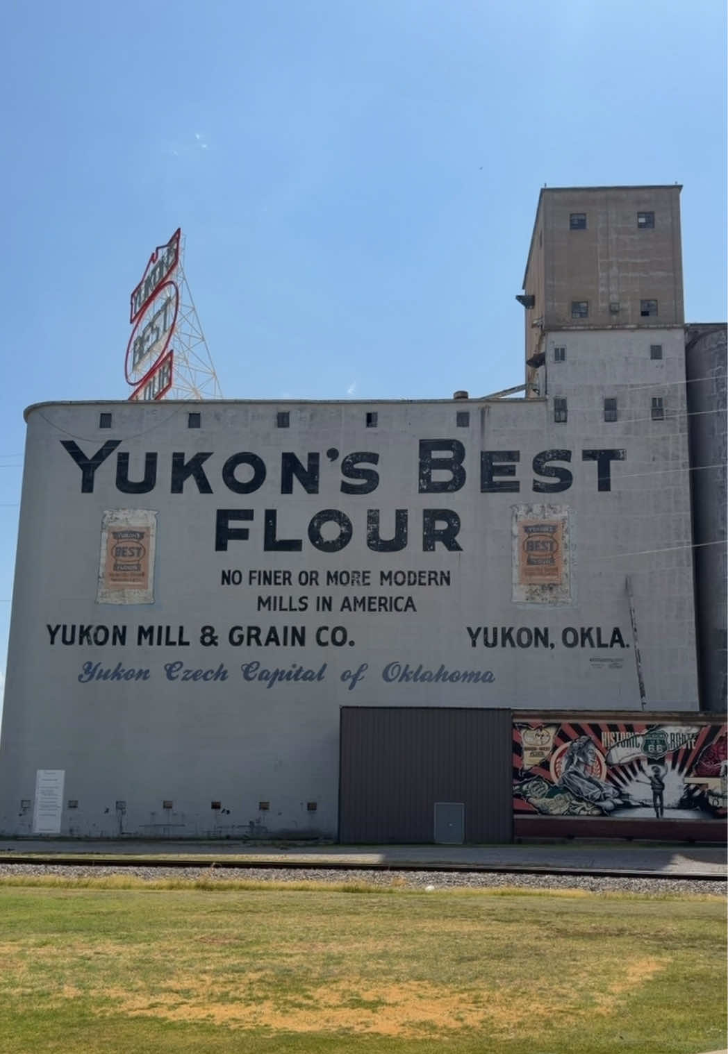 @Where is Eva?