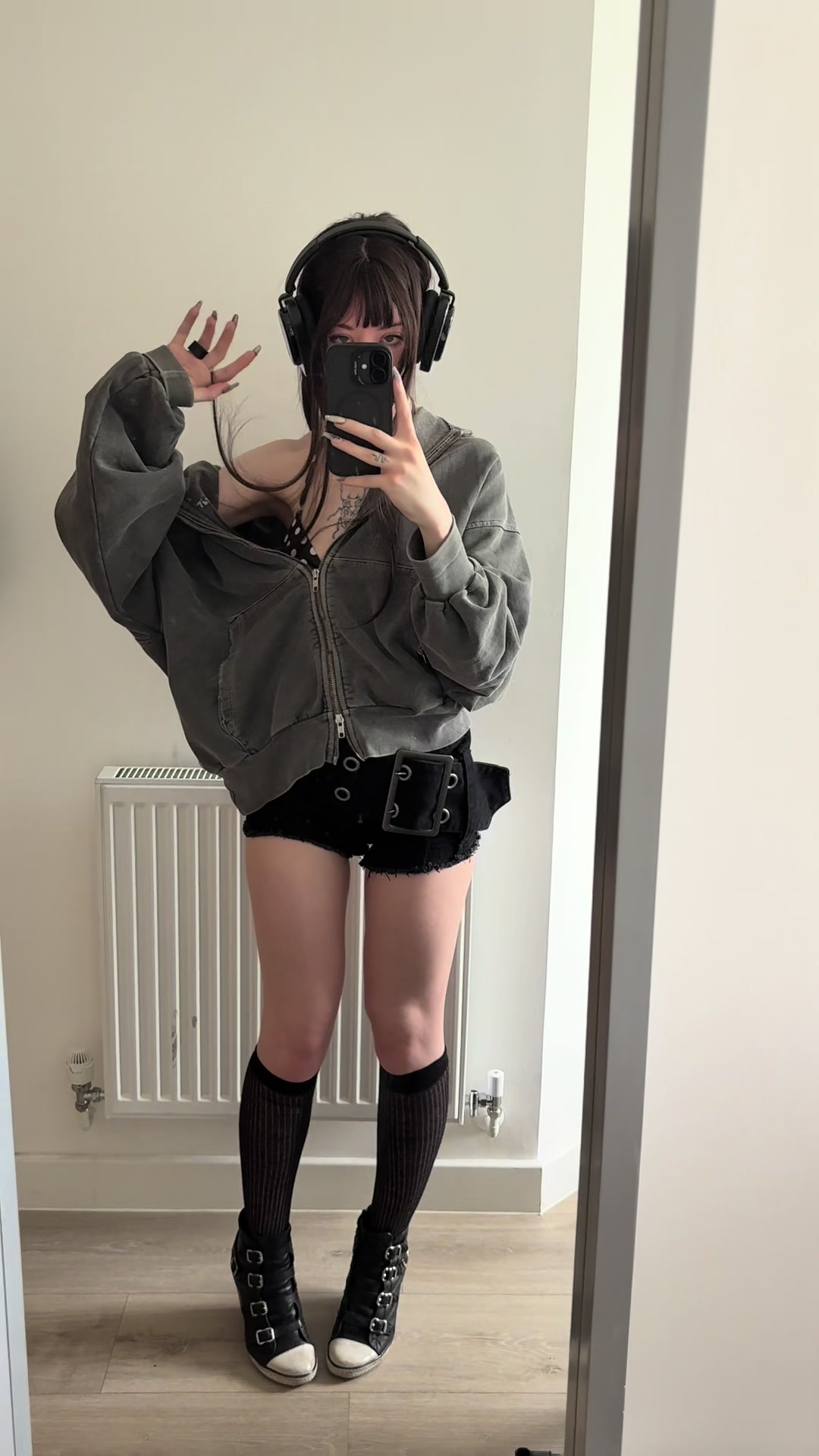 @v4