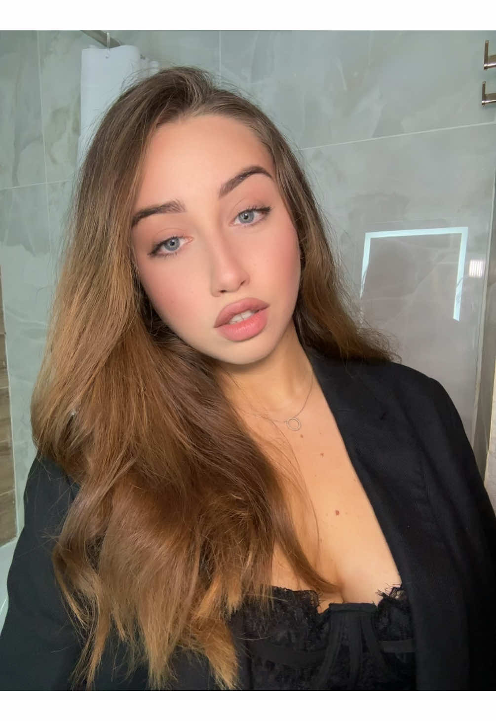 @N🖤