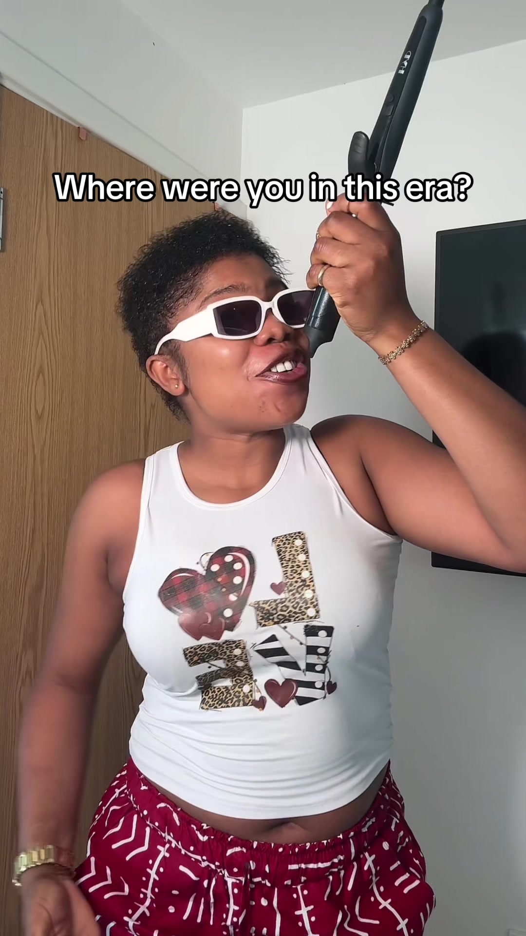 @Vibe Queen🎙️👑