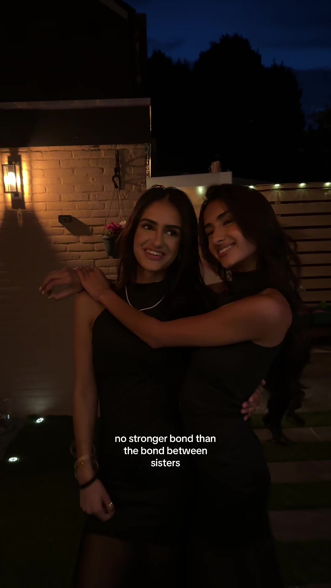 @LUNA LUANA AMIRI