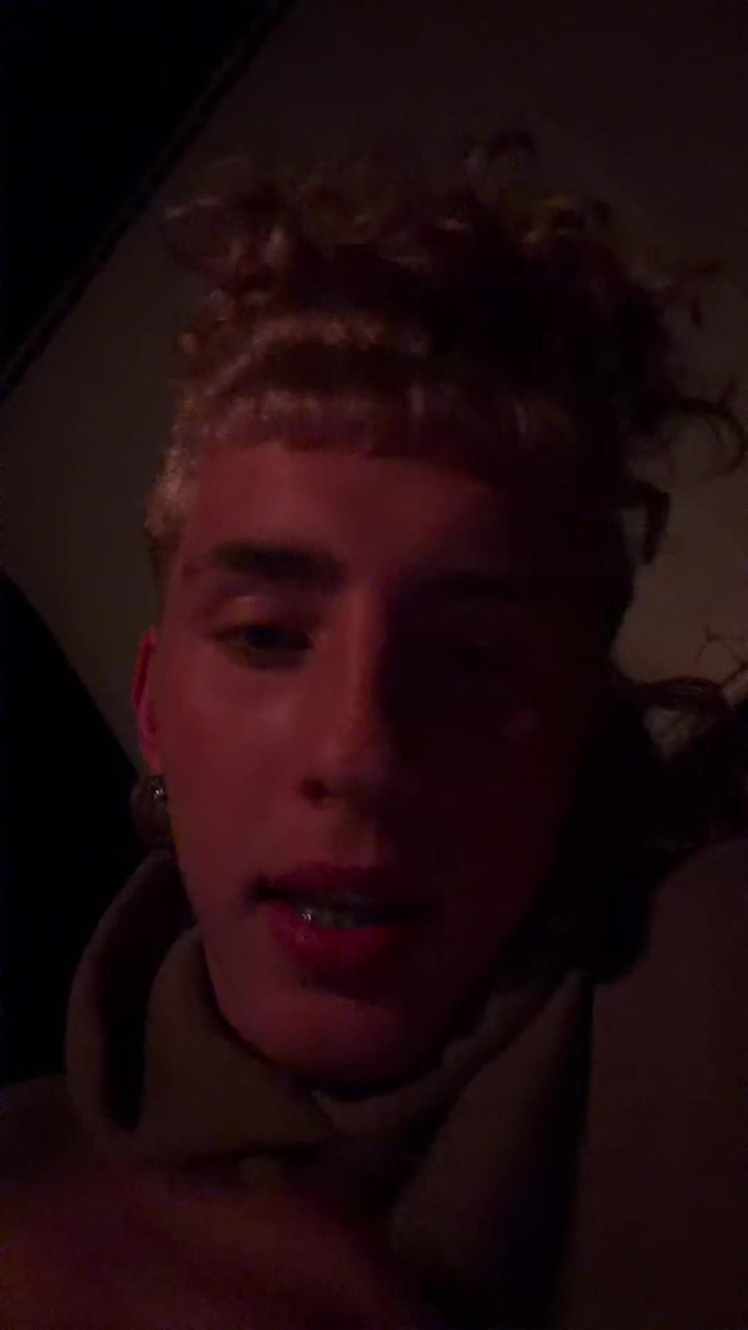 @whiteboi👨🏼🦱