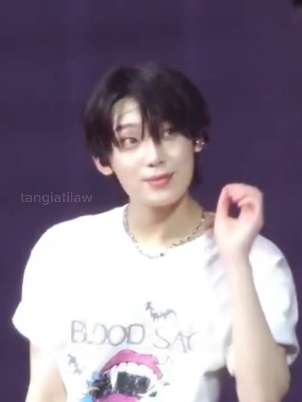 @tanglaw 🐈⬛ 🖤 🦊