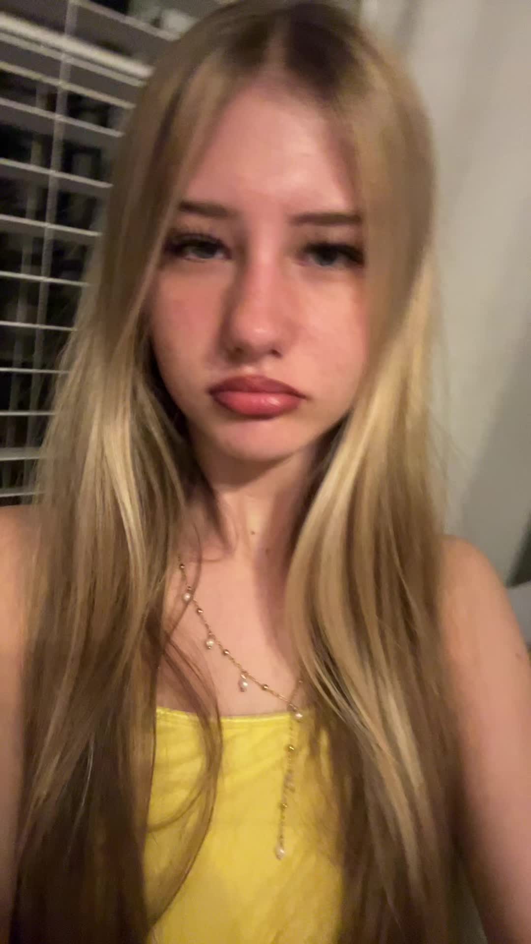 @isabella dimov
