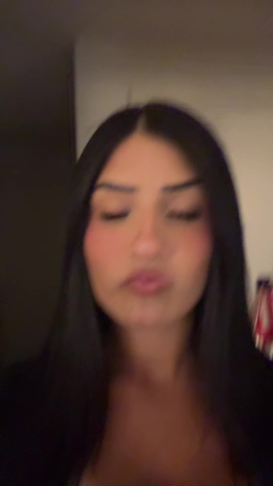 @🍍