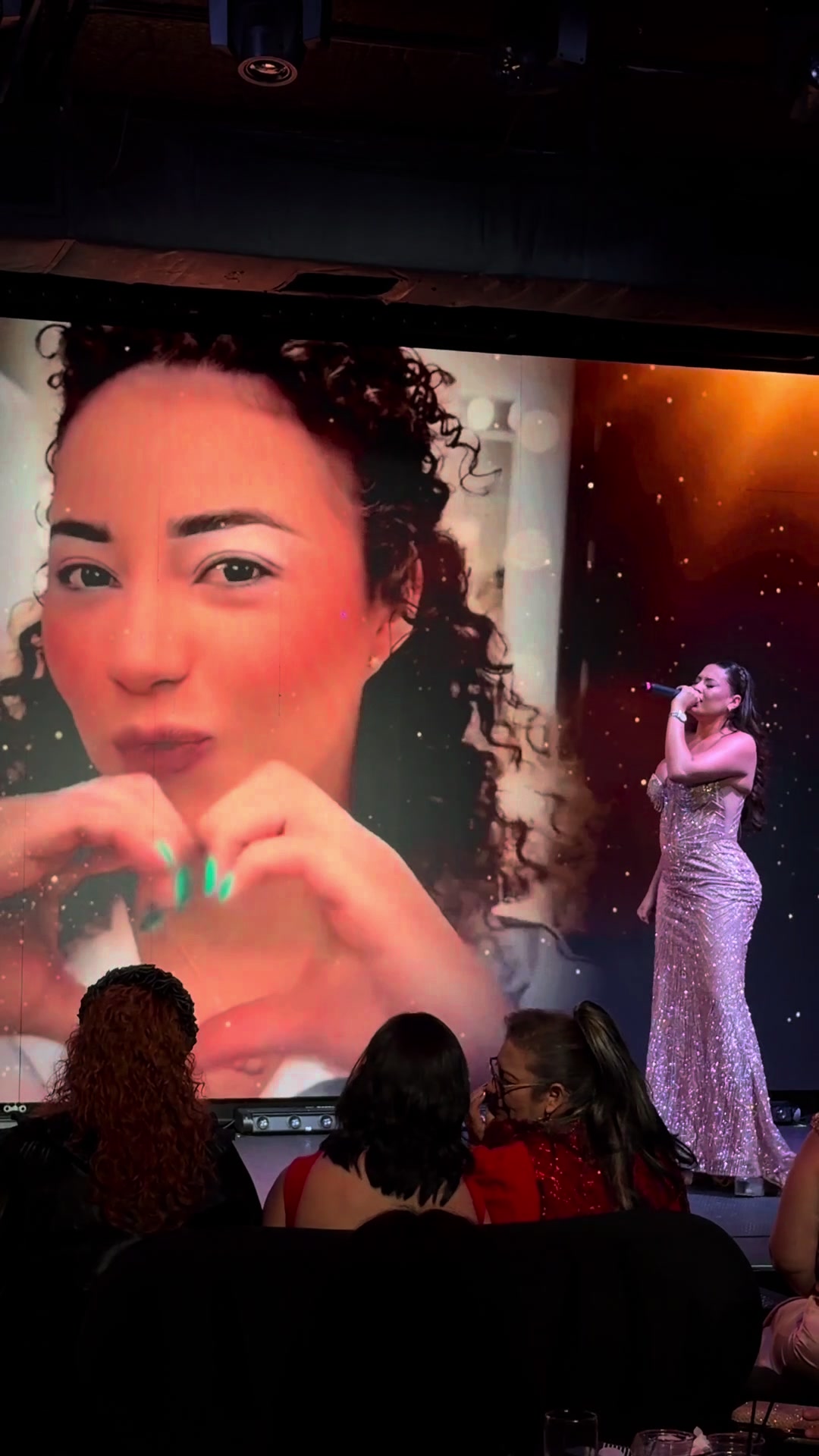 @Alejandra Rubio💄🎤