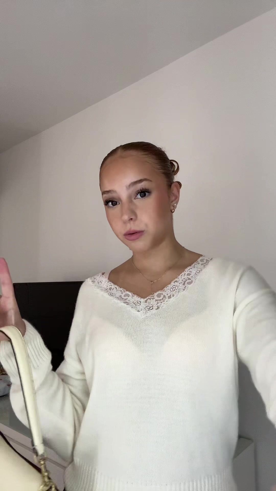 @𝐞𝐥𝐢 𝐦𝐞𝐥𝐨