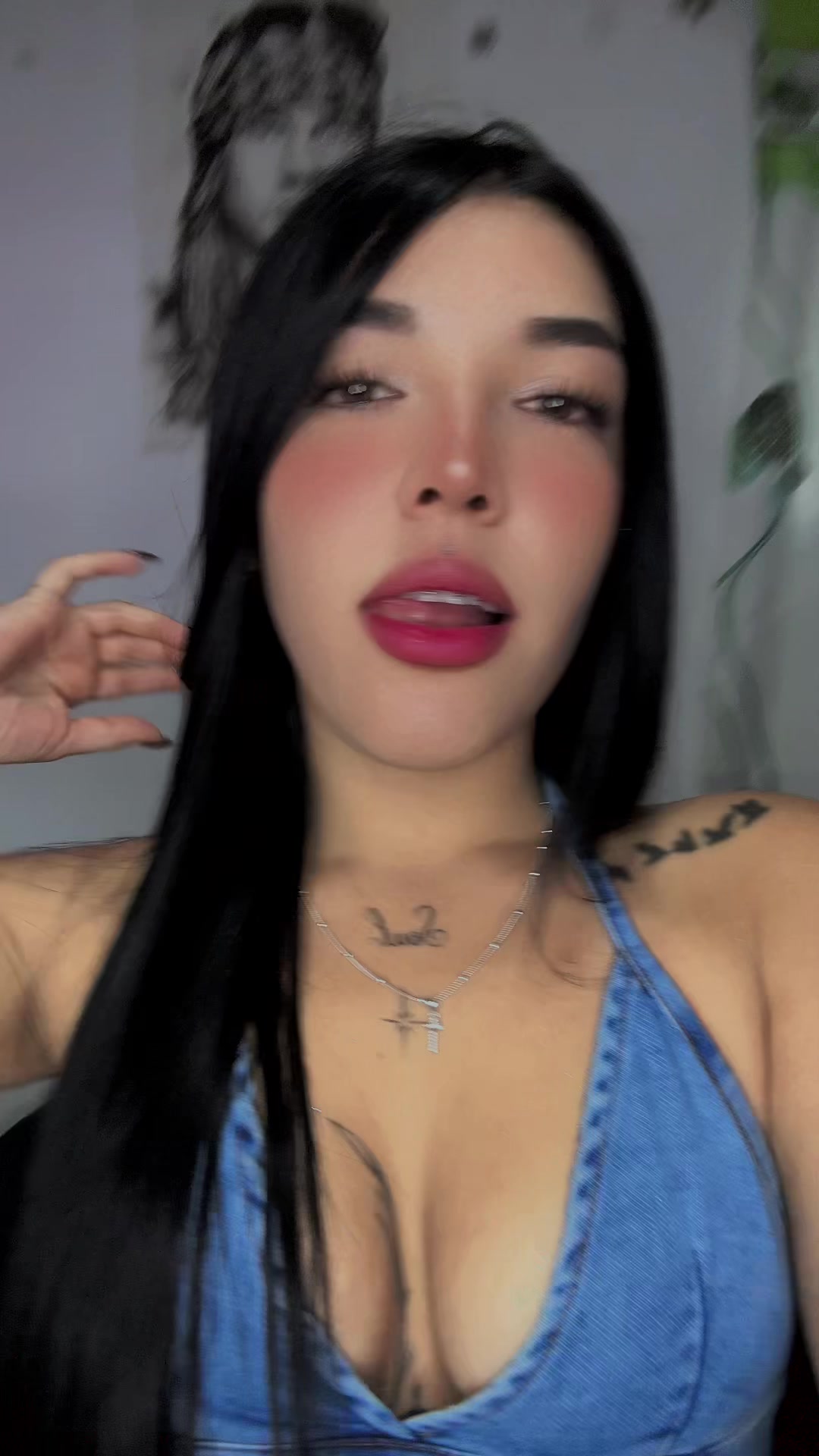 @Maria Alzate