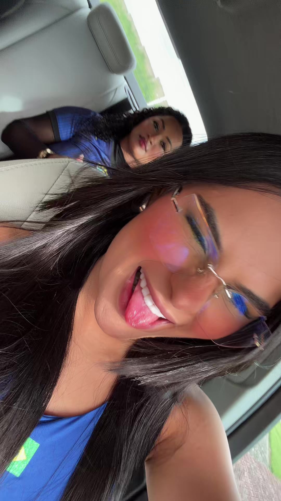 @naelypereira
