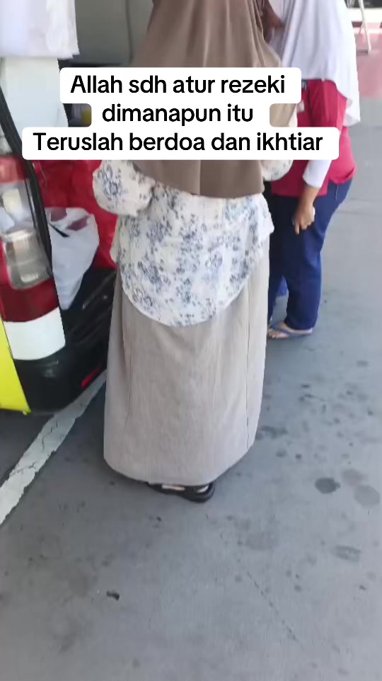 @jajan mbak sari