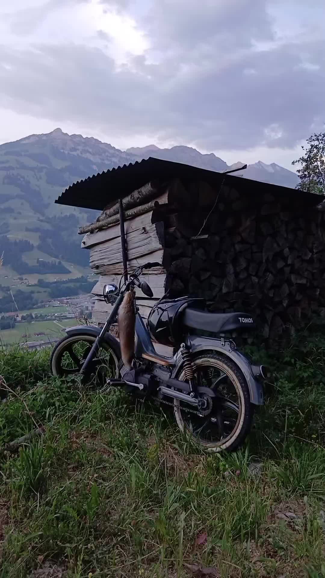 @2STROKEYILGI🇨🇭