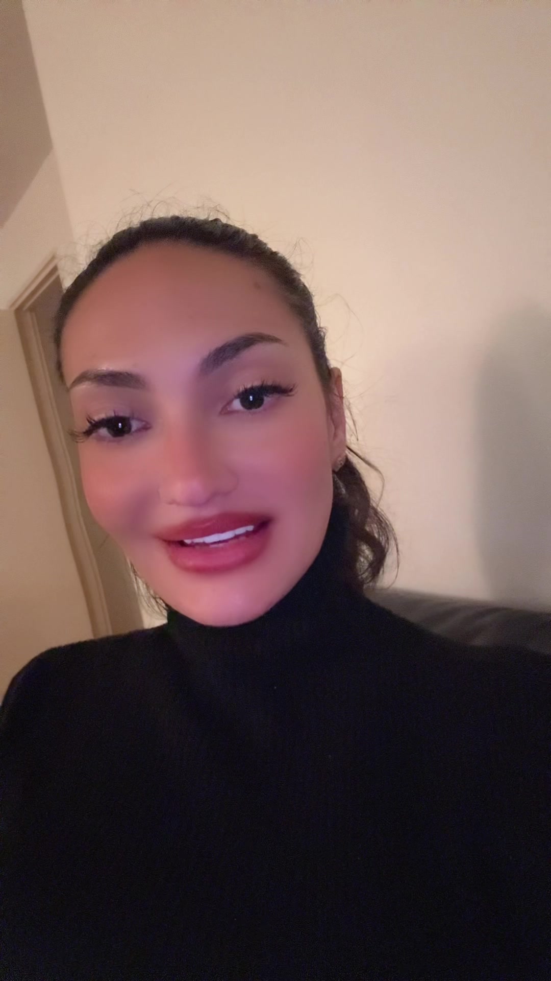@Ella ๐ | Makeup and Lifestyle