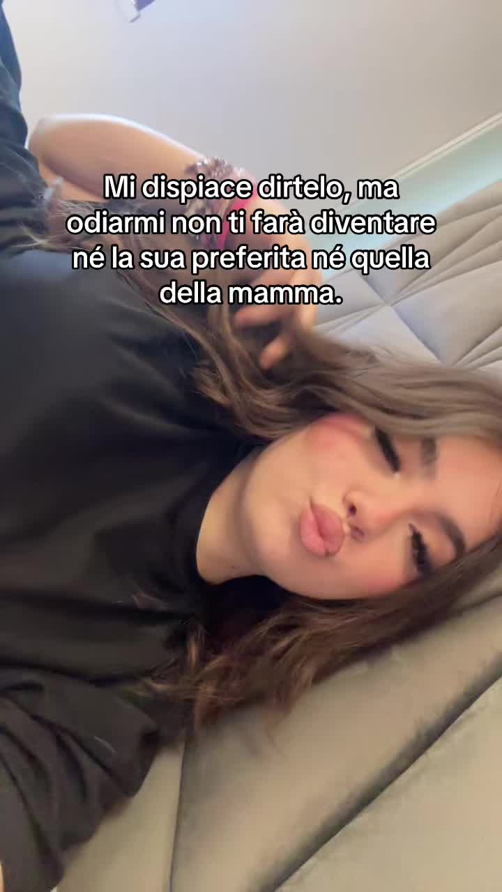 @assiaspina17