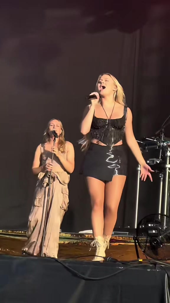 @👸🏼Zara Larsson👸🏼 Fan Page
