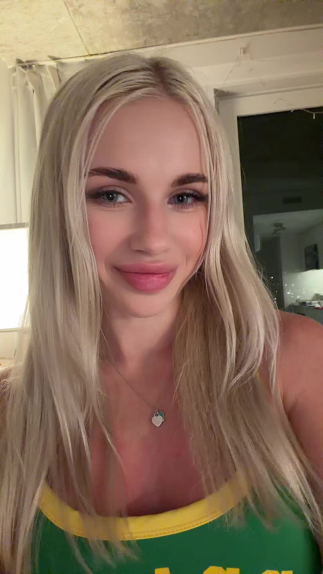@Slavicblondexoxo